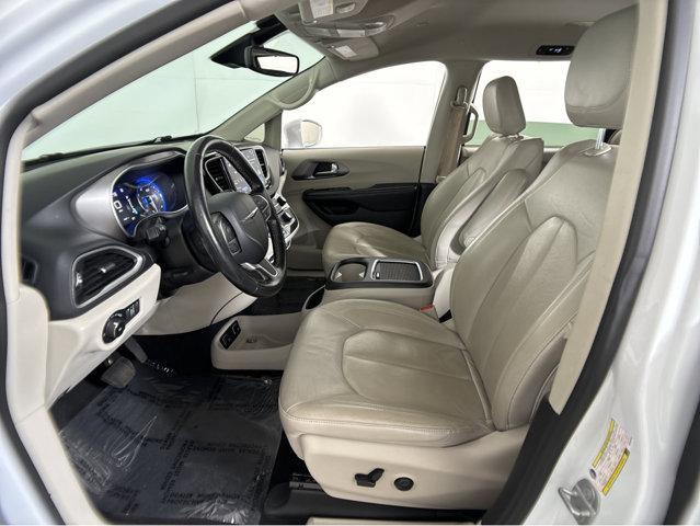 2021 chrysler pacifica touring l