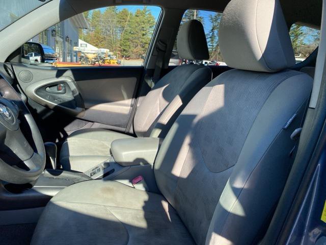 2010 toyota rav4 base