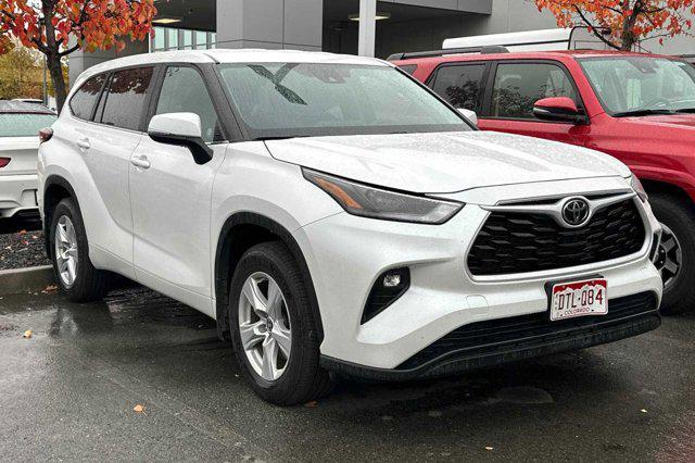 2024 toyota highlander le