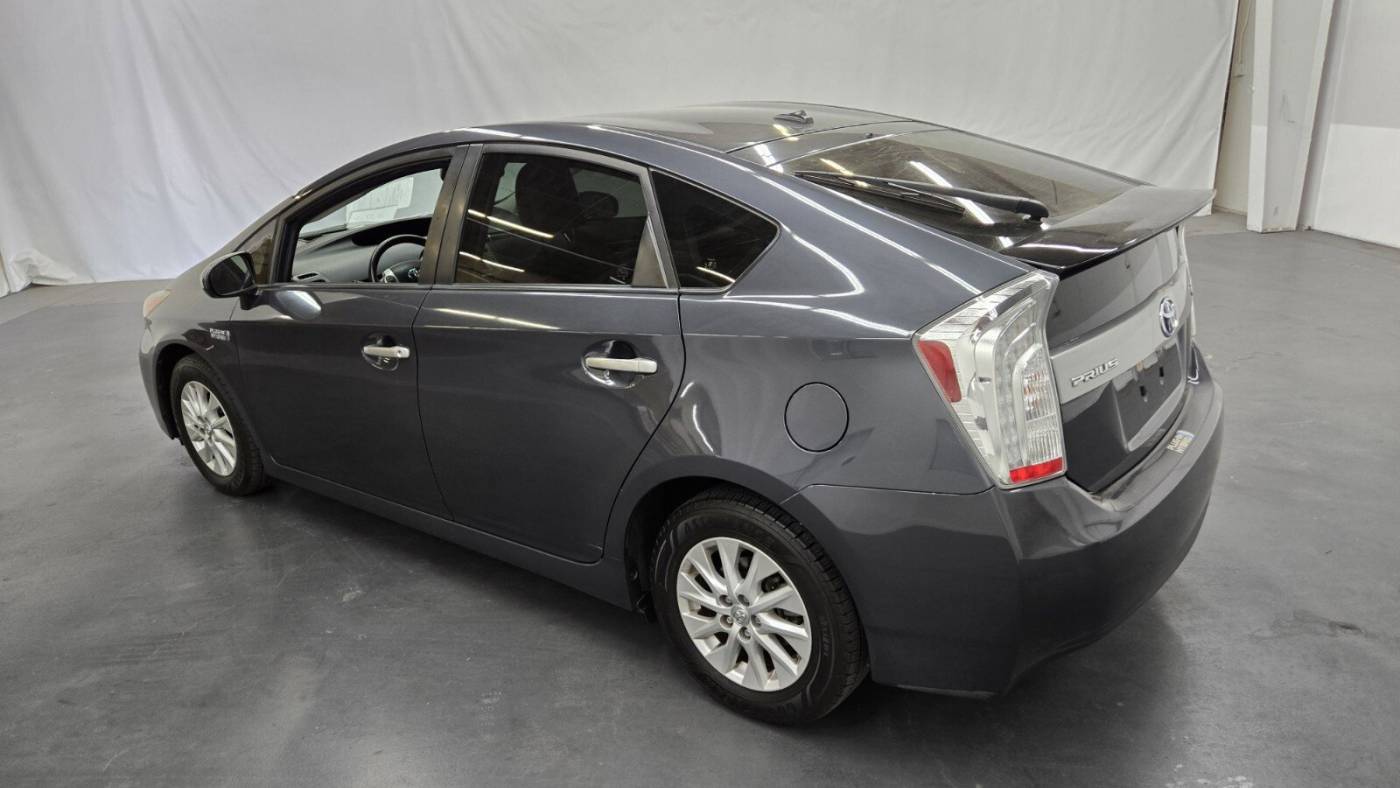 2014 toyota prius plug-in hybrid advanced