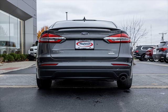 2019 ford fusion se