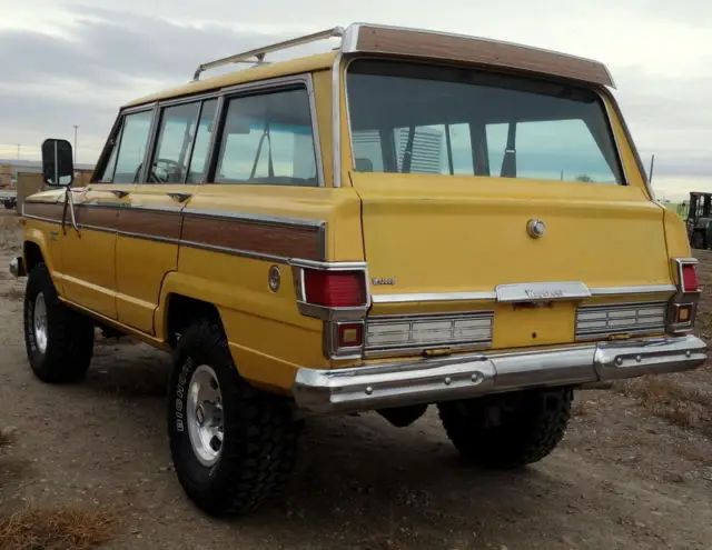 rare 1974 jeep wagoneer 4x4 (4 door chief) original. low mileage classic 4x4