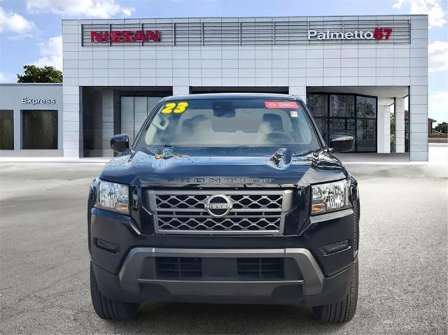 2023 nissan frontier sv