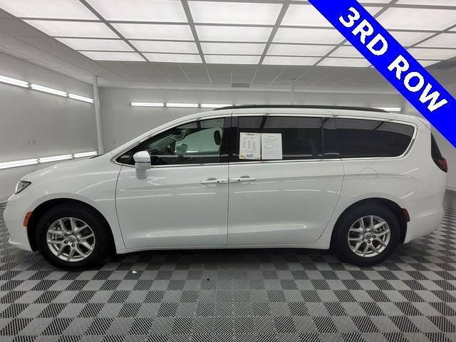 2022 chrysler pacifica touring-l