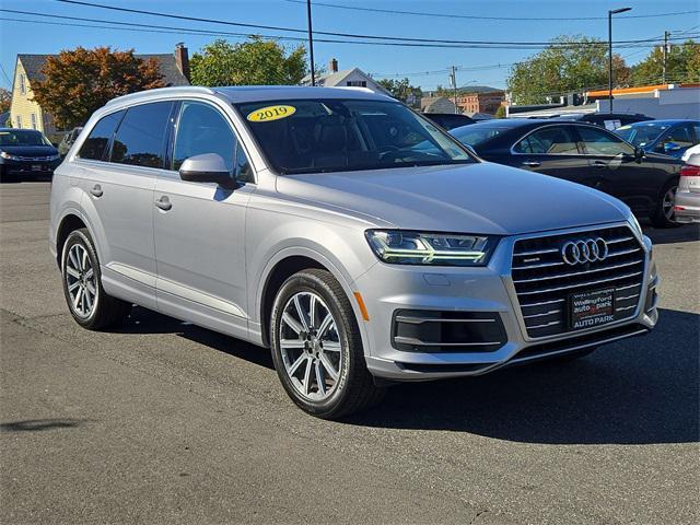 2019 audi q7 55 premium