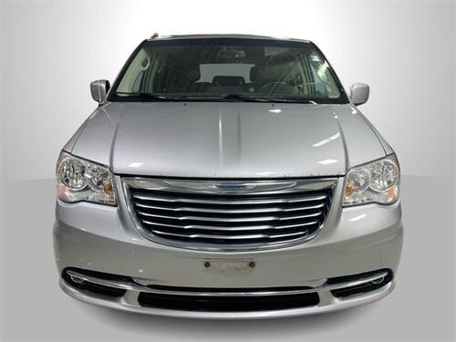 2016 chrysler town & country