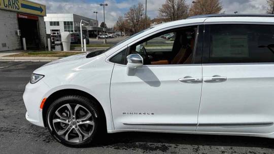 2024 Chrysler Pacifica