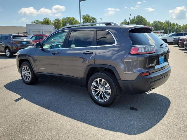 2021 jeep cherokee latitude lux