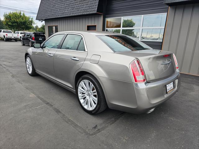 2014 chrysler 300 s
