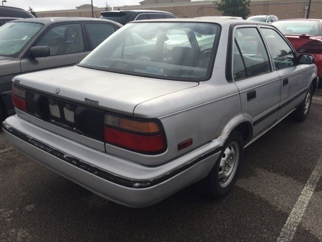 1990 deluxe used 1.6l i4 16v automatic fwd sedan