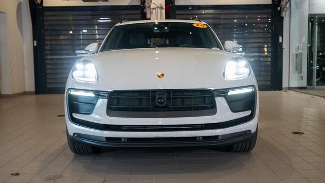 2024 porsche macan base (pdk)