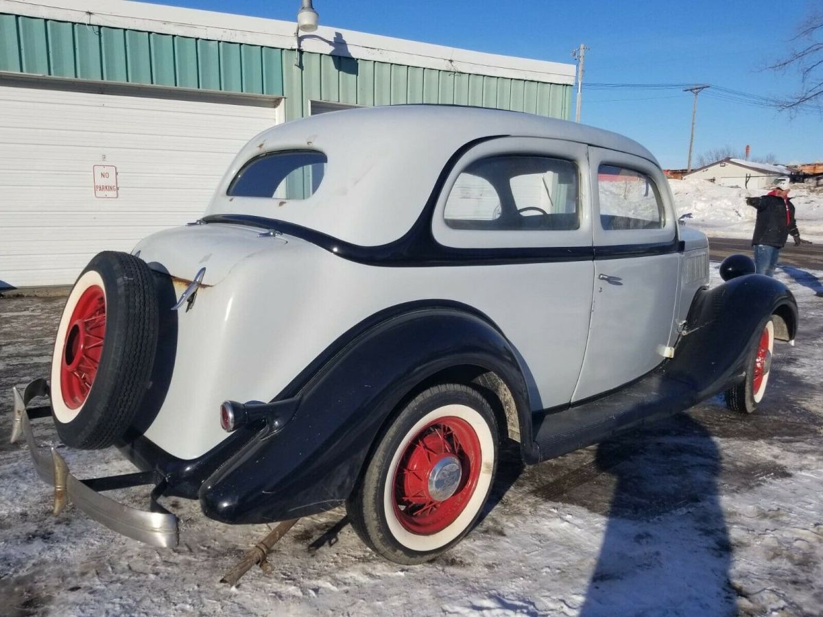 1935 ford 2 door sedan **low reserve!!!** 1932 1933 1934 1936 1937 1938