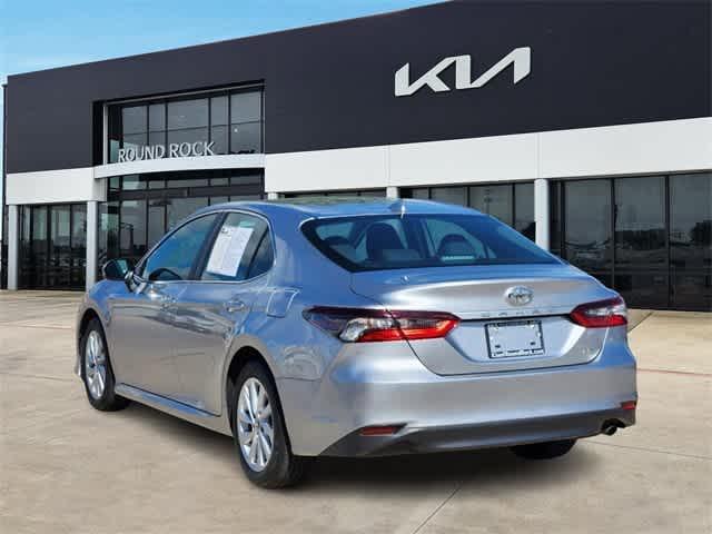 2023 toyota camry le