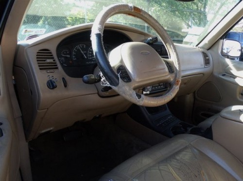 2000 ford explorer eddie bauer in illinois