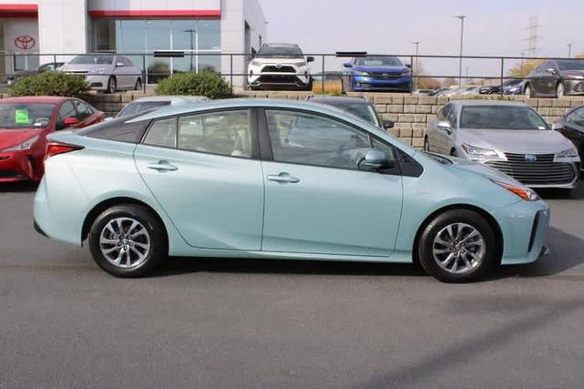 2020 toyota prius limited