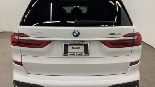 2022 BMW X7