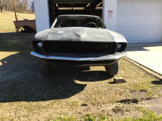 solid rust free rolling chasis