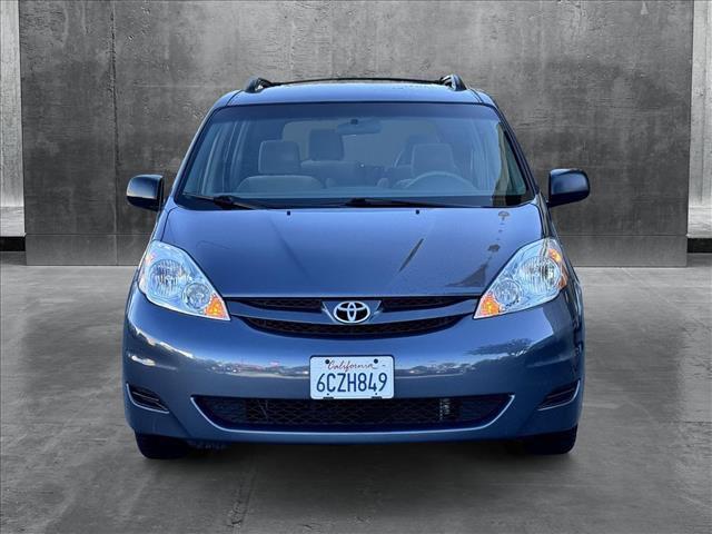 2008 toyota sienna le