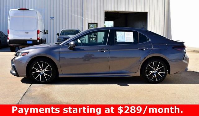 2022 toyota camry se