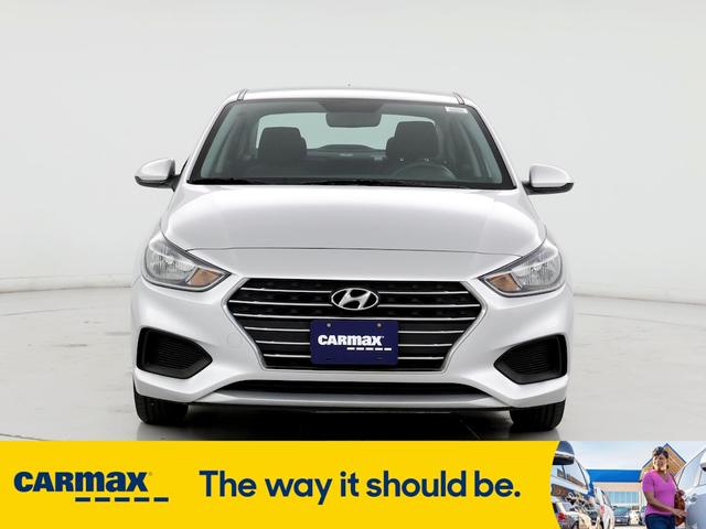 2020 hyundai accent se