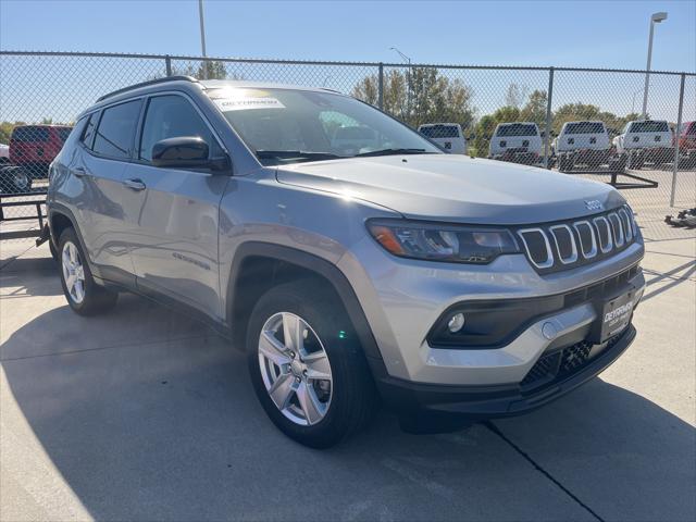 2022 jeep compass latitude