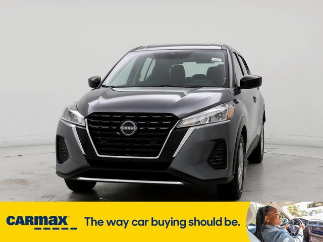 2022 nissan kicks s