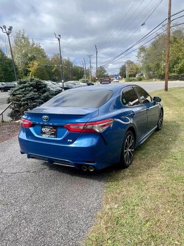 2018 toyota camry se