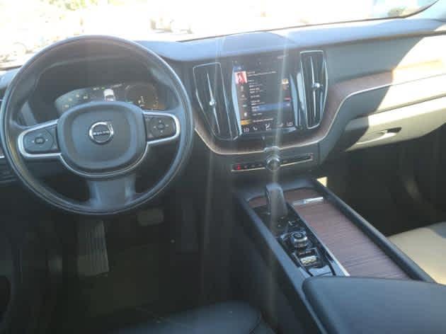 2021 volvo xc60 recharge plug-in hybrid t8 inscription expression