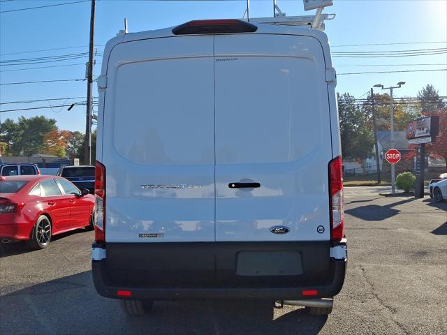 2023 ford transit-150 base