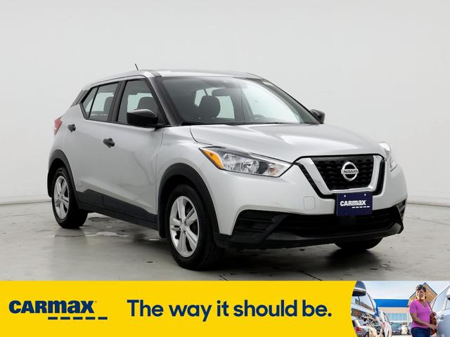 2020 nissan kicks s