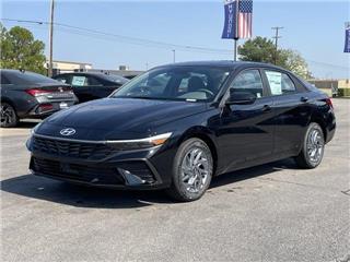 2025 Hyundai Elantra blue
