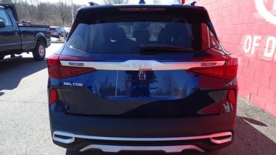 2022 kia seltos ex