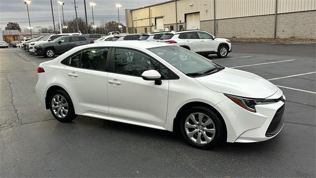 2023 toyota corolla le