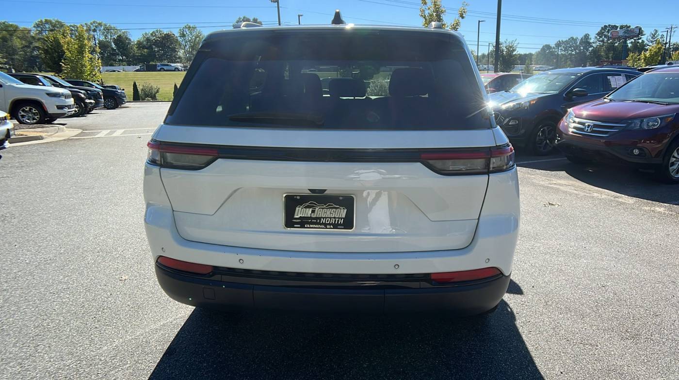 2023 jeep grand cherokee altitude