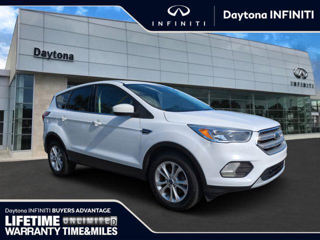2019 ford escape se
