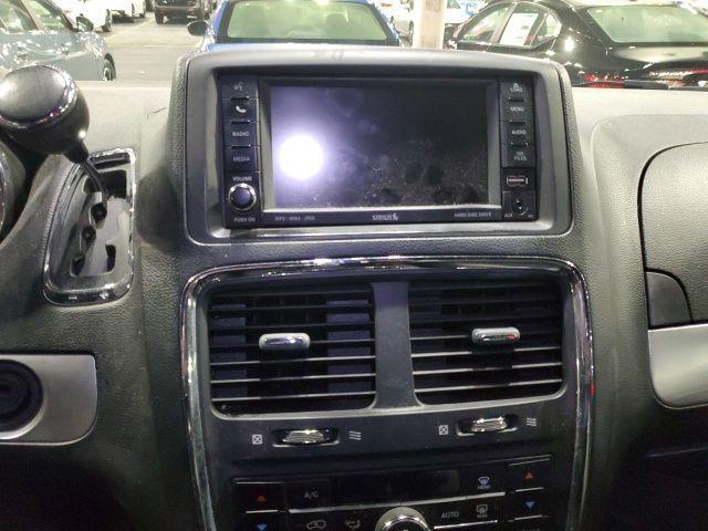 2011 dodge grand caravan r/t