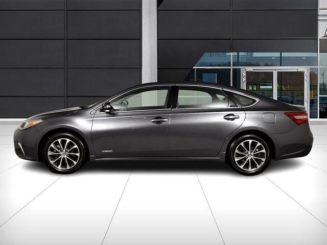 2018 toyota avalon hybrid xle premium