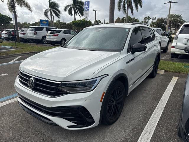 2022 volkswagen tiguan 2.0t se r-line black