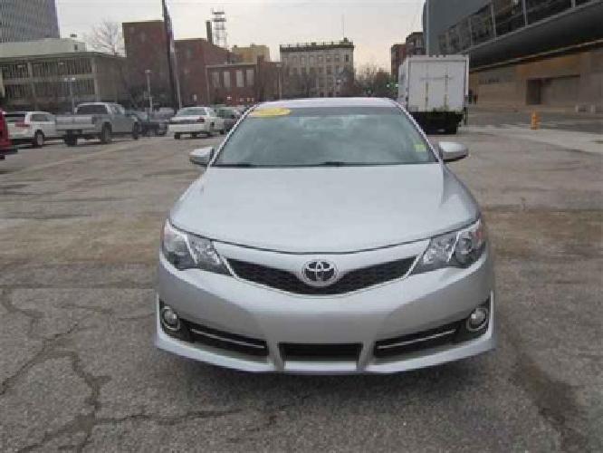 2012 toyota camry in evansville, in
