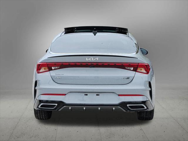 2022 kia k5 gt-line