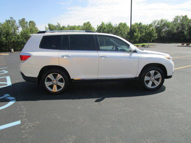2013 toyota highlander limited