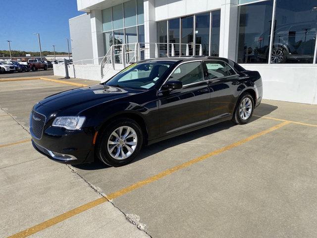 2015 chrysler 300 limited