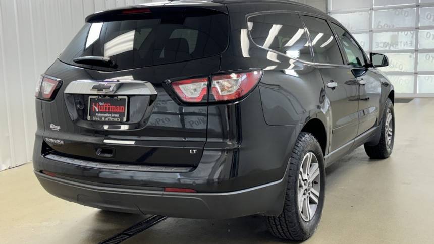 2017 chevrolet traverse lt