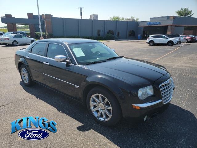 2005 chrysler 300c base