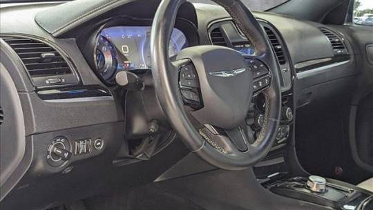 2017 Chrysler 300