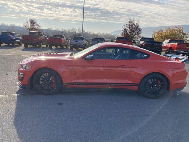 2022 ford mustang gt