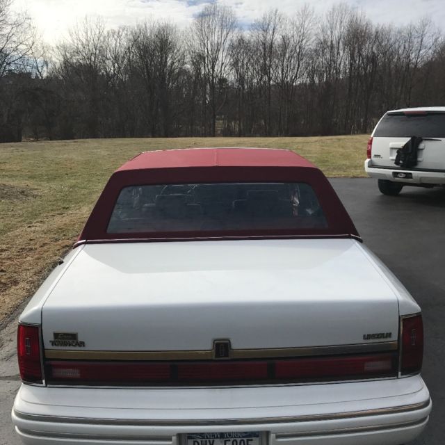 1992 lincoln towncar executive series islander edition