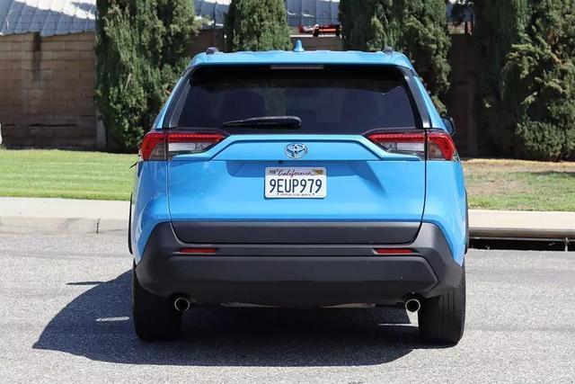 2019 toyota rav4 le