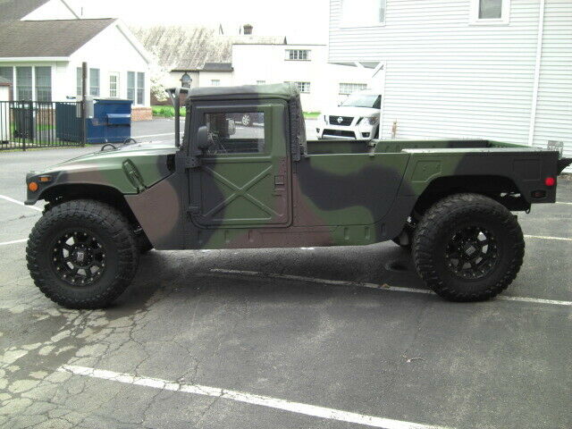 h1 hummer, 1984 military humvee,2 door all wheel drive pickup convertible