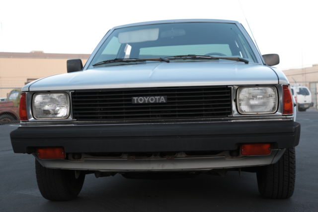 1981 toyota corolla sedan 2 door coupe